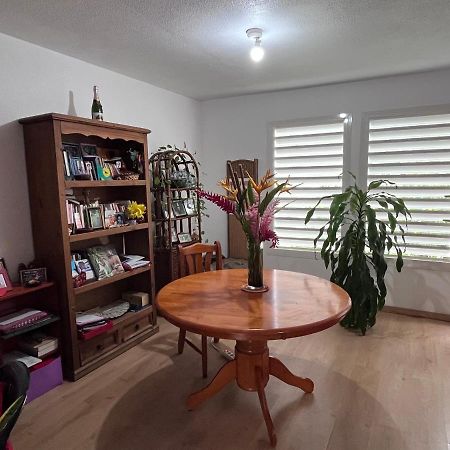 Chambre Chez L'Habitant A 5Mn De L'Aeroport 레자빔 외부 사진